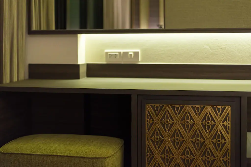 Writing desk with Thai decorative detail in a Premier Room